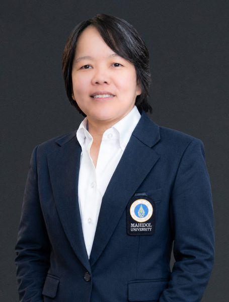 Dr. Wannarat Suntiamorntut