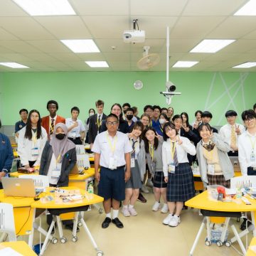 คณะ ICT ม.มหิดล (ICT Mahidol) เข้าร่วมจัดกิจกรรมเชิงปฏิบัติการทางด้านวิทยาศาสตร์และเทคโนโลยีในงาน “มหกรรมวิทยาศาสตร์นานาชาติ เทิดพระเกียรติ 70 พรรษา สมเด็จพระกนิษฐาธิราชเจ้า กรมสมเด็จพระเทพรัตนราชสุดา ฯ สยามบรมราชกุมารี ครั้งที่ 20 (International Students Science Fair (ISSF 2025))”