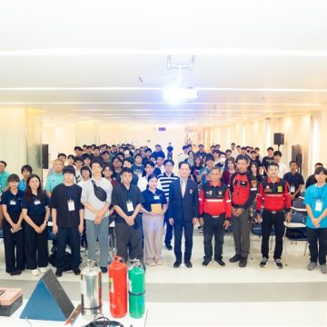คณะ ICT ม.มหิดล (ICT Mahidol) จัดโครงการด้านความปลอดภัย อาชีวอนามัย และสภาพแวดล้อมในการทำงาน “การซ้อมอบรมดับเพลิงขั้นต้น” ให้กับนักศึกษาและบุคลากร