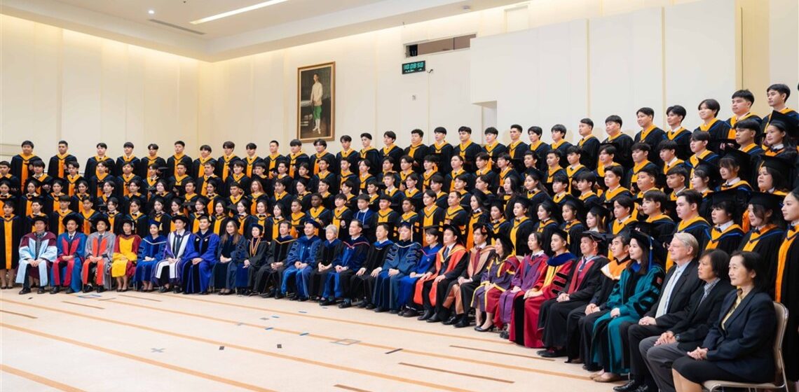 คณะ ICT ม.มหิดล (ICT Mahidol) จัดพิธีฝึกซ้อมรับพระราชทานปริญญาบัตร และถ่ายภาพหมู่ครุยวิทยฐานะ ให้แก่ผู้สำเร็จการศึกษา ประจำปีการศึกษา 2567