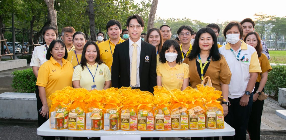 ICT Mahidol participated in a merit-making ceremony as a royal charity in honor of His Majesty King Bhumibol Adulyadej on the occasion of his birthday, and National Father’s Day 2023