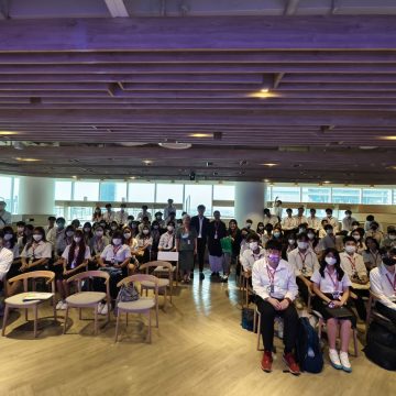 ICT Mahidol led DST Thai Program students to participate in a study visit at the SCB Academy