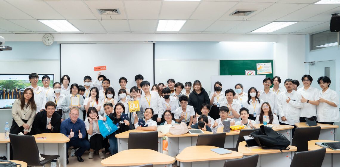 06.11.2024_ITGE301-EffectiveCV-and-Interview-Preparation-Special-Talk_CV_0 ICT Mahidol hosted a special talk on “Effective CV and Interview Preparation”