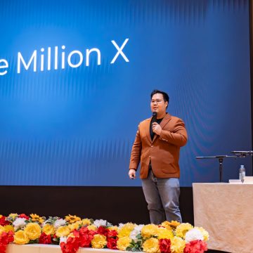 ICT Mahidol organized a special lecture on “Building Empires: Tales from the Trenches”
