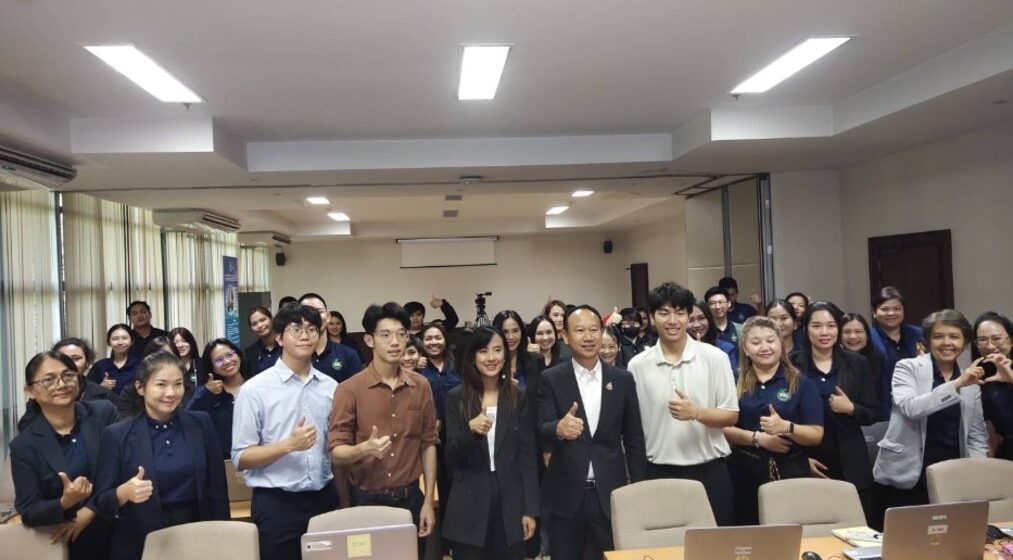 07.07.2025_AI Training for Ministry of Natural Resources and Environment_CV ICT Mahidol’s Faculty Member Delivered Special Lecture on “Artificial Intelligence (AI) Application in Workplace Operations”